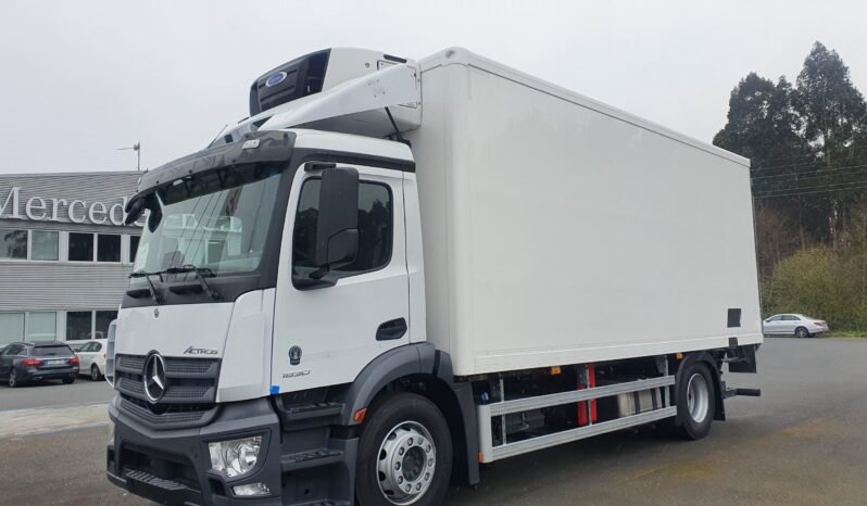 
CARROCERÍA FRIGORÍFICA MERCEDES BENZ 1830 full									