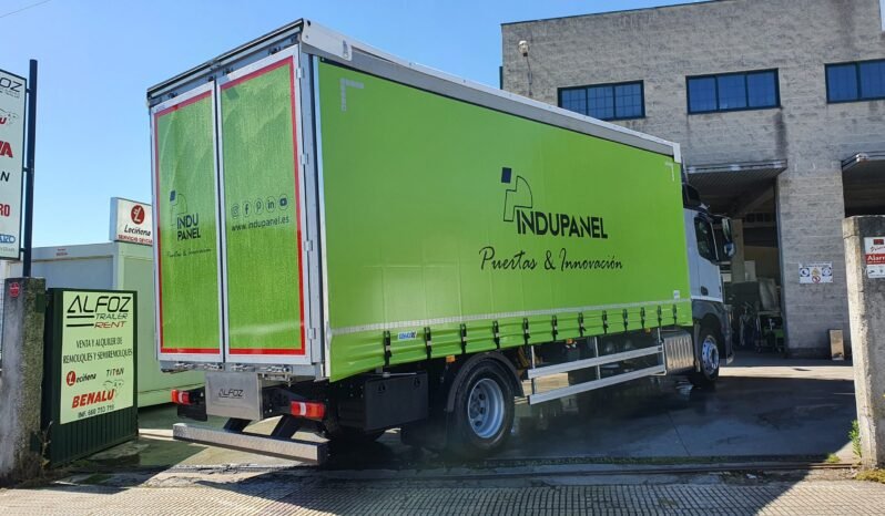 
CARROCERIA CON LONAS LATERALES ELEVACIÓN HIDRAULICA , MERCEDES full									