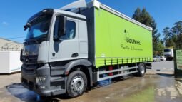 
CARROCERIA CON LONAS LATERALES ELEVACIÓN HIDRAULICA , MERCEDES full									