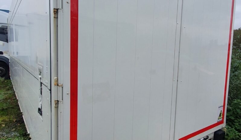 
CAJA FURGON PUERTA TRASERA full									