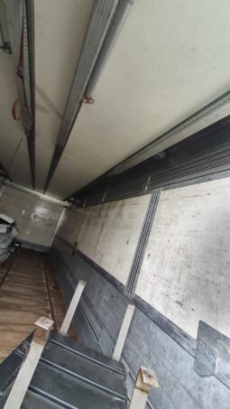 
CAJA FURGON PUERTA TRASERA full									