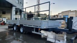 
SEMIRREMOLQUE DE DOS EJES CENTRALES , CON LATERAL BAJO, LECIÑENA full									