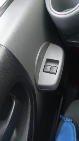 
FURGONETA ISOTERMICA NISSAN NV200 full									