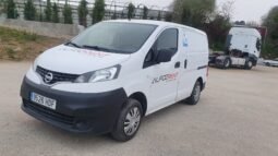 
FURGONETA ISOTERMICA NISSAN NV200 full									