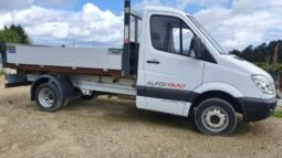 CAMION DOS EJES  BASCULANTE 3500KG