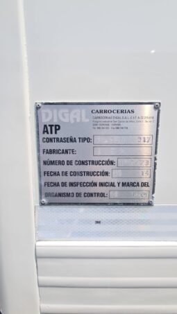 
CAMION DOS EJES FRIGORIFICO IVECO EUROCARGO 2014 full									